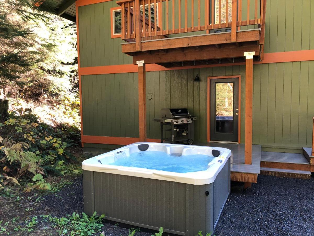 Silver Peak Lodge Glacier Exterior photo